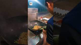 Fried rice cooking cooking foodlover friedrice friedchickenrecipe hotel  Ramnad Kitchen [upl. by Roti]