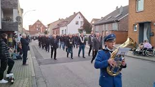 Tambourkorps ElsenFürth Abmarsch zum Fackelzug Klompengesellschaft Elsen Fürth Graf Waldersee [upl. by Kubis]