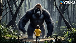 The little boy was lucky to meet a gorilla  KingKong is Coming Back  YOUKU MONSTER MOVIE [upl. by Eelrac]