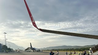 CHALLENGING CROSSWIND LANDING AT TIVAT AIRPORT MONTENEGRO TURKISH AIRLINES  Instabul Tivat [upl. by Tice]