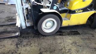 Awsome Forklift Burnout [upl. by Nnairol]