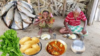 FISH CURRY And ALU PUI SHAK recipe cooking ampeating by village style couplerural life cooking [upl. by Llenrub]