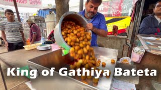 King of Gathiya Bateta in Gujarat  Bhagwati Batetawala  Bhavnagar Street Food  Indian Street Food [upl. by Laved]