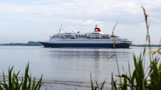 Fred Olsen Cruise Lines Boudicca outbound Hamburg  4KUHD [upl. by Clere]