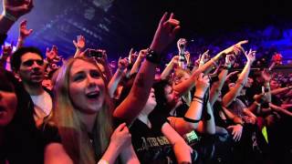 15 Alter Bridge  Broken Wings LIVE [upl. by Birdie651]