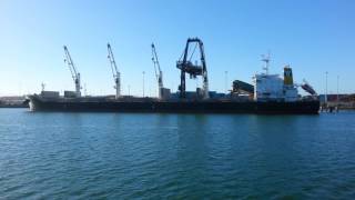 Ferry Ride View Bulk Carrier Ship New Leader Schnitzer Steel Matson Kauai June 3 2017 [upl. by Yluj]