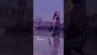 quotDancing queen 👸 rainy scene❣️ Bearish Vabes💞  Tip Tip🥰 shorts [upl. by Ynetsed]