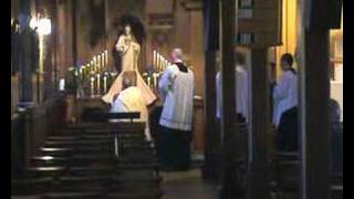 latin mass edinburgh maundy thursday 2008 pange lingua [upl. by Alamak763]