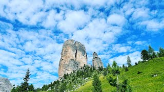 Le Dolomiti …le 5 Torri Meraviglioso Temporale sopra i 2000 mt e tanto freddo [upl. by Ross]