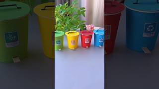 Use paper cups to make a mini trash can that can be opened with a push It is simple and fun Try it [upl. by Euginimod391]