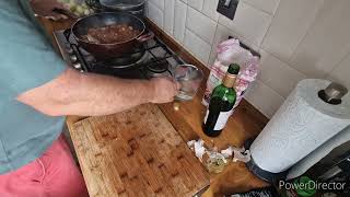 17  Slow cook Beef Bourguignon [upl. by Trudi]