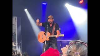 Rodney Atkins singing take a back road at the tri county fair in Petersburg West Virginia [upl. by Kellsie]