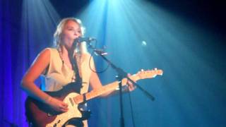 Oh Mississippi  Lissie Live  Heaven [upl. by Ldnek]