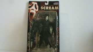 Toy Spot  McFarlane Toys Movie Maniacs Scream Ghostface [upl. by Steiner]