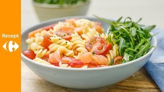 Koude pastasalade met gerookte zalm [upl. by Mathre]