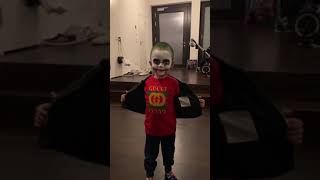 CAPITAL BRA VERKLEIDET SEINE KINDER ALS JOKER amp SUPERMAN [upl. by Aisorbma937]