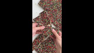 How to Make Christmas Saltine Cracker Toffee [upl. by Grimes]