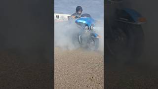 Bagger burnout ihavethisthingwithbikes motorcycle harleydavidson burnout burnouts [upl. by Tempa957]