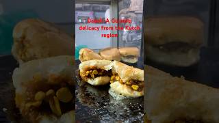 Vijay dabelitithal road ValsadDabeli and Kutchi kadak😘👌food asmrfood valsad streetfood [upl. by Danya]