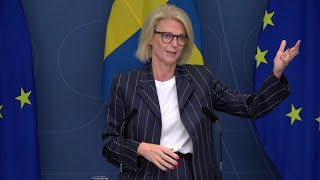 Pressträff med finansminister Elisabeth Svantesson om ny ekonomisk prognos [upl. by Otnicaj]