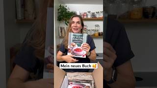 Mein Buch “My Vegan Bakery” mit über 80 pflanzenbasierten Rezepten für das ganze Jahr 🥰 mrsflury [upl. by Crowell]