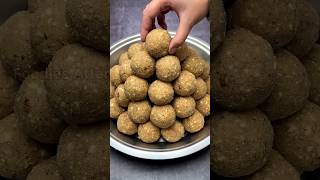 1 लड्डू खाकर जोड़ो के दर्द को दूर भगाएं Gond ke Laddu ki Recipe shorts healthy trending winter [upl. by Maxi924]