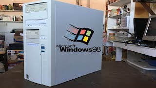 A look at my Windows 98 Machine [upl. by Yevad]