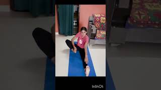 Akaran dhanurasana benefits छाती और कन्धों को खोलता है जिसके फेफड़े की क्षमा और श्वास क्रिया में लाभ [upl. by Sedaiuqlem]