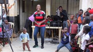 PART 1JUALA SUPERBOY amp ROSEMARY ODINGA DAUGHTER OF RAILA DANCING TOGETHER IN MATHARE SLUM [upl. by Comyns]