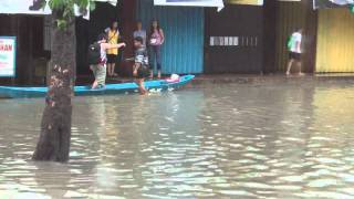 Flood La Paz Tarlac Philippines June 27 2011 [upl. by Haimorej271]