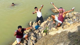 নদীতে জলে ডুবে মাছ ধরা  Ancient river fishing technique  fishing amp cooking  village cooking vlog [upl. by Notsek340]