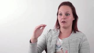 Chiropractie Testimonial  IQ Wellness  klachten nek Suzanne [upl. by Hpeseoj885]