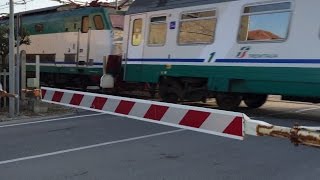 TRENI Lultimo passaggio a livello  Marotta HD [upl. by Ettener]