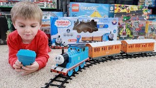 Learning How to Build amp Operate Our First Thomas Lionel RC Train [upl. by Hildy495]