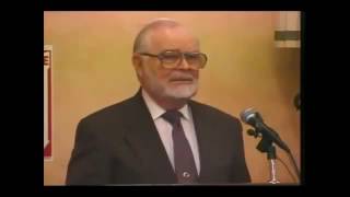 G Edward Griffin – The Quigley Formula [upl. by Almeta]