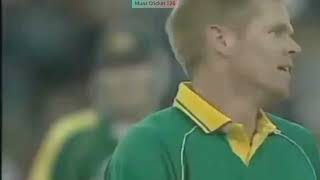 Shaun Pollock HIGH CLASS swing bowling  Great Accuracy  Against Australia 2006 [upl. by Kristos]