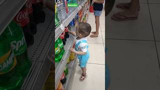 ye deewana mane na baby choose his favourite cold drink cutebaby cokelover shortsviral shorts [upl. by O'Malley443]