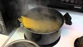 Cooking with Joe  Grandmas Sghetti amp Garlic Toast [upl. by Pedaiah]