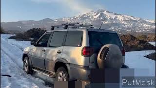 Nissan Terrano sulla neve [upl. by Ahsenyt]