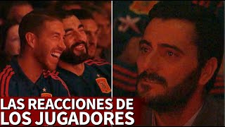 Las reacciones de los jugadores viendo el documental de Luis Aragonés  Diario AS [upl. by Adneral]