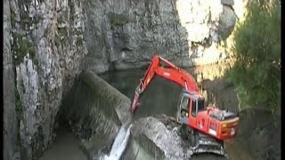 “LA GOTERA” DAM REMOVAL BERNESGA RIVER [upl. by Wyne]