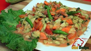 ঈদ স্পেশাল সালাদ রেসিপি  Simple Salad Recipe  Cucumber Carrot Tomato Mixed Salad [upl. by Minda]