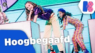 Hoogbegaafd LIVE bij DE GROTE SHOW  Kinderen voor Kinderen [upl. by Haeel]