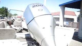 2005 Crestliner 2000 Serenity WalkAround [upl. by Jacobsohn606]