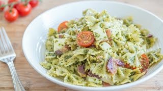 PESTO PASTA SALAD RECIPE WITH BACON MOZZARELLA AND TOMATOES  Summer Picnic Fifteen Spatulas [upl. by Schonfield]