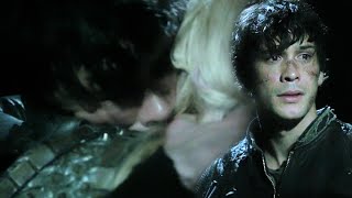 The 100  Bellamy and Clarke  3x13 Bellarke hug [upl. by Richie]