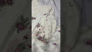 MOTIFZ EMBROIDERED LAWN GUL E RANA 4422 [upl. by Enrobyalc494]