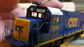 walthers trainline CSX GP151 LOCOMOTIVE review and running [upl. by Brentt]