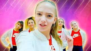 Jayden Bartels Brings Her Vlogs To Life at VidCons Night of Dance [upl. by Kapor]