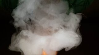 How ecigs and smoke machines make fog [upl. by Setarcos]